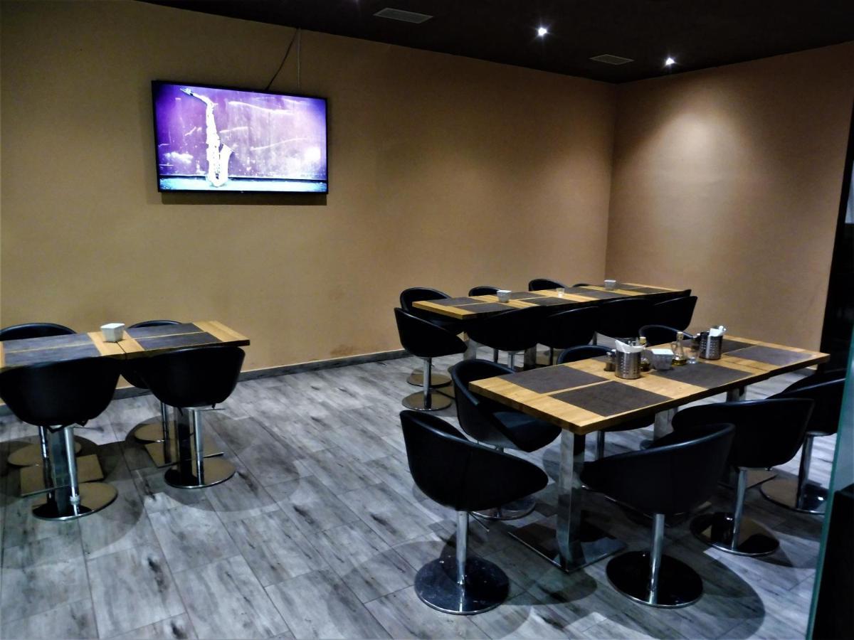 Hotel Joker Obrnice ภายนอก รูปภาพ