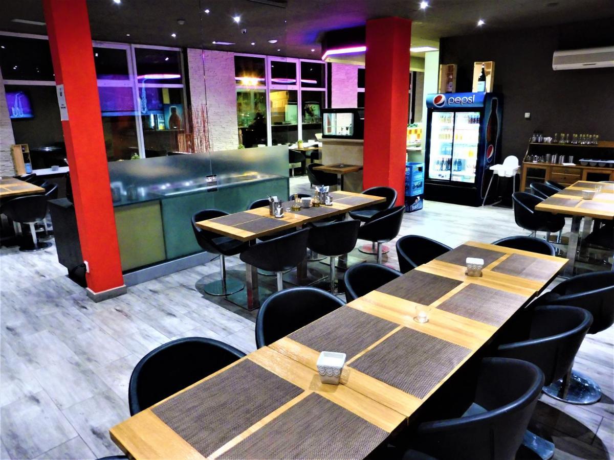 Hotel Joker Obrnice ภายนอก รูปภาพ