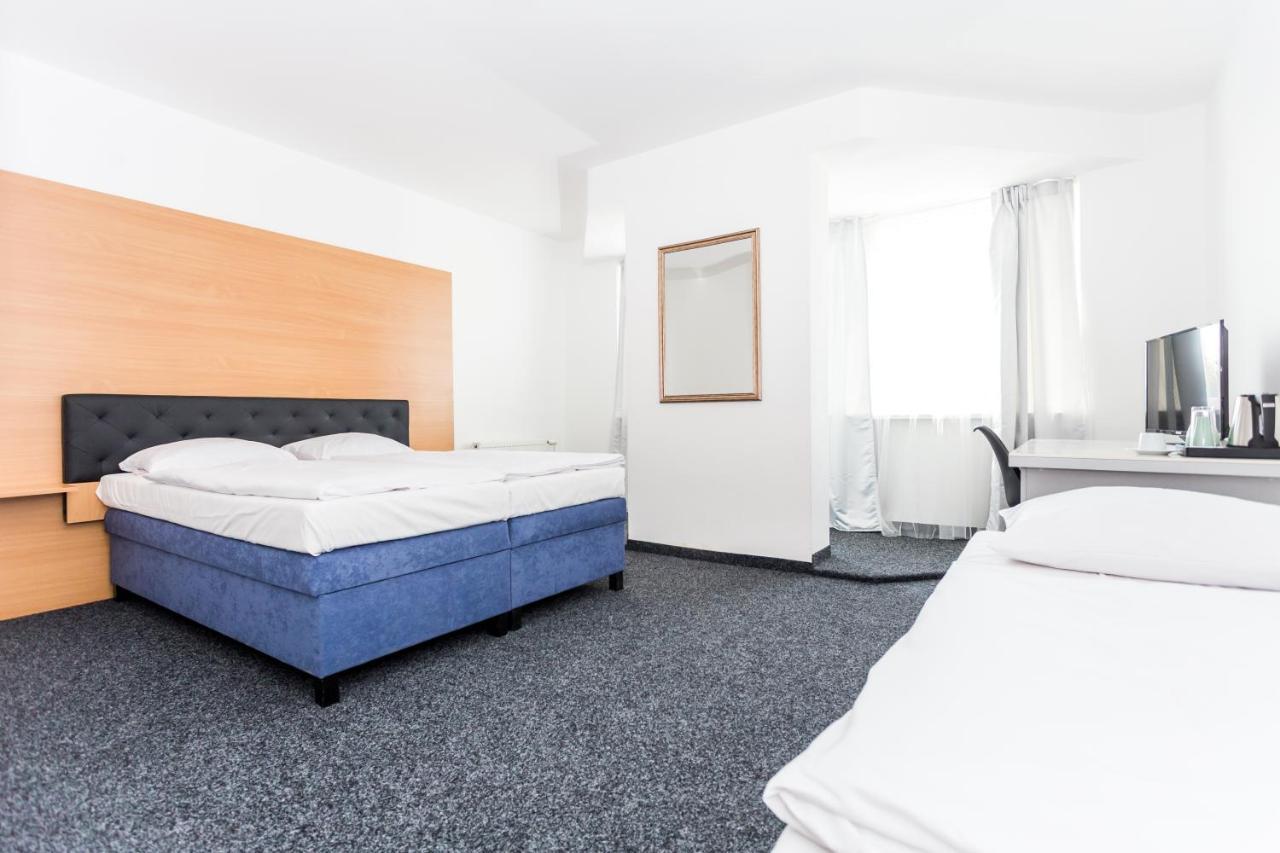 Hotel Joker Obrnice ภายนอก รูปภาพ
