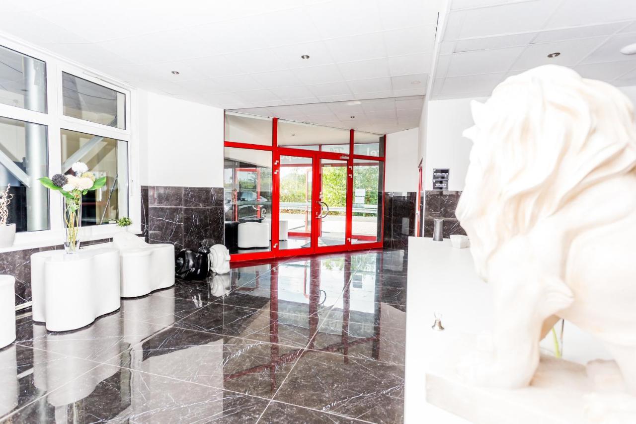 Hotel Joker Obrnice ภายนอก รูปภาพ