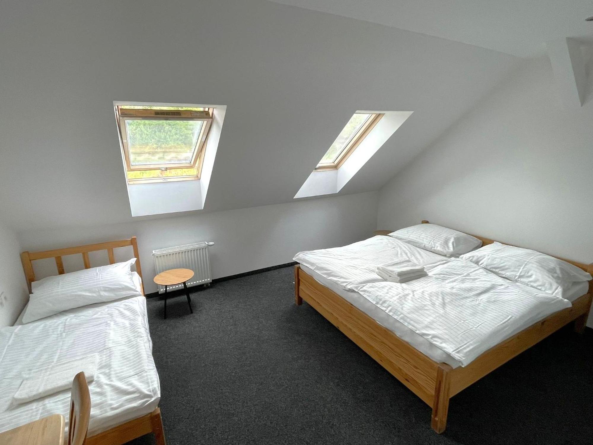 Hotel Joker Obrnice ภายนอก รูปภาพ